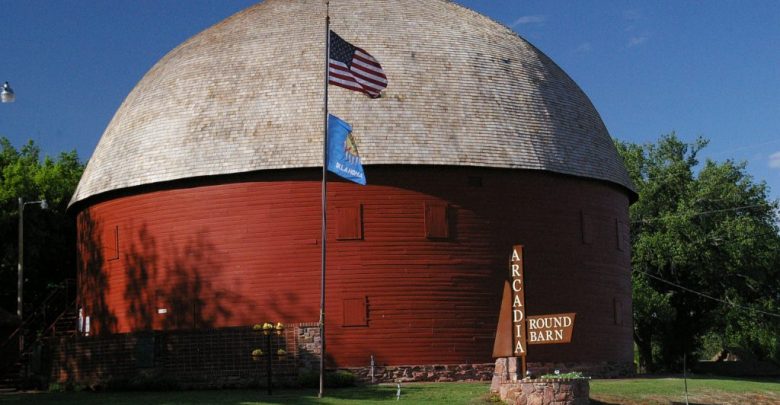 Volunteer At The Round Barn